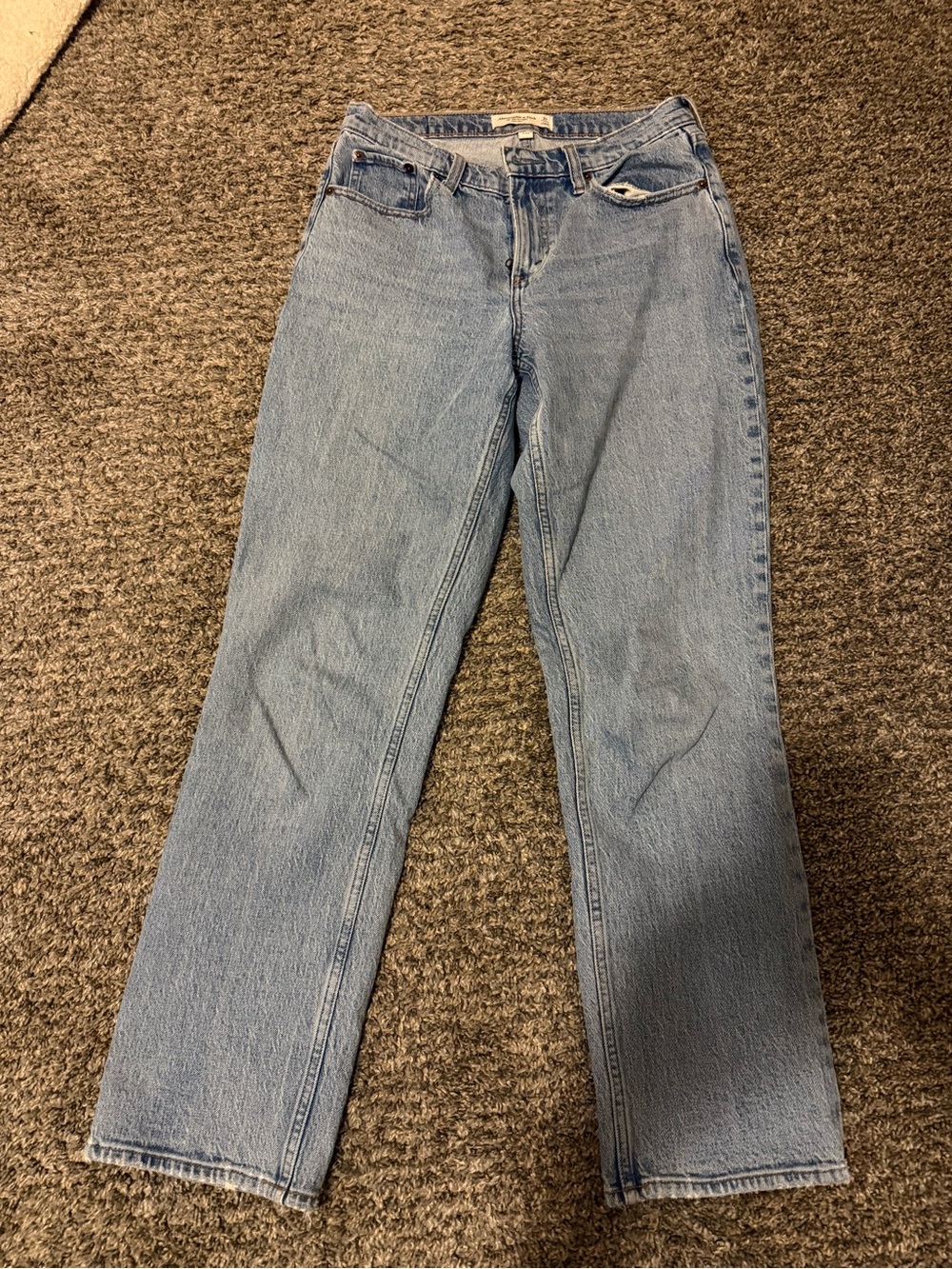 Abercrombie & Fitch Curve Love Mid Rise 90s Straight Jean - SIZE 27